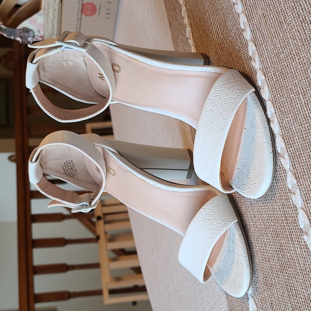 Mix No.6 Snakeskin Sandal Size 7